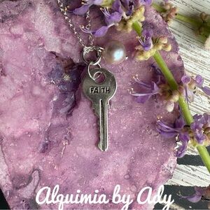 Alquimia Silver Key Necklace with freshwater Pearl Accent